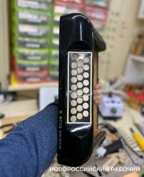 Дальнобойщик из Новороссийска создает мидисистему на основе гармони и совершенствует классические аккордеоны