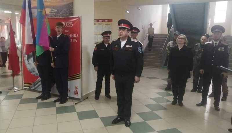 Казаки-наставники провели торжественное открытие учебных сборов в Новороссийском профессиональном техникуме