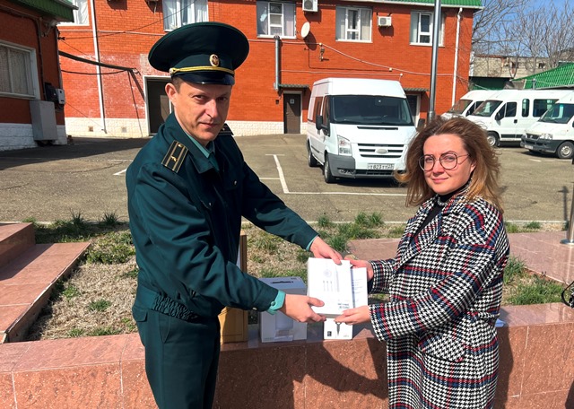 Новороссийская таможня безвозмездно передала ﻿конфискованный товар дому-интернату