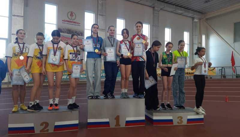 Новороссийские легкоатлеты завоевали медали на Первенстве Краснодарского края в помещении