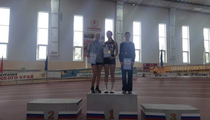 Новороссийские легкоатлеты завоевали медали на Первенстве Краснодарского края в помещении