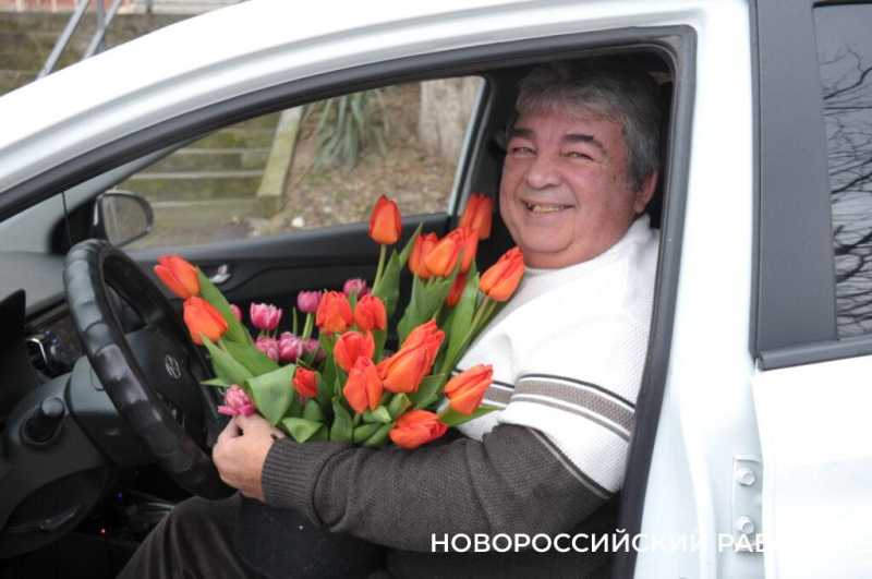 Новороссийские мужчины признаются женщинам в любви! Спецпроект «Новороссийского рабочего» к 8 Марта