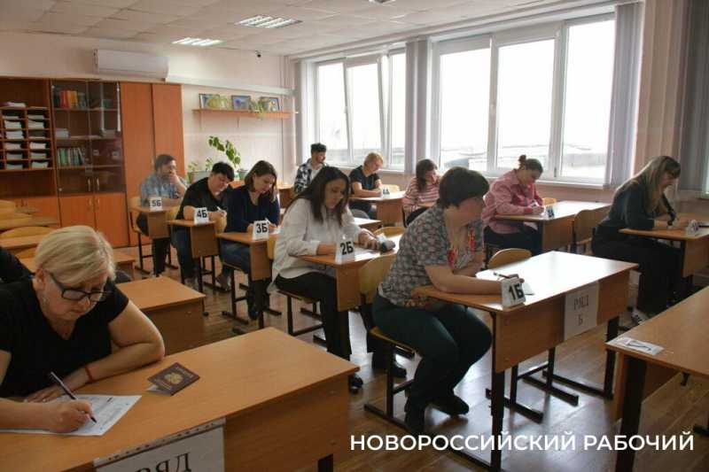 Новороссийские родители готовы сдавать ЕГЭ по математике вместо детей, надо только подготовиться