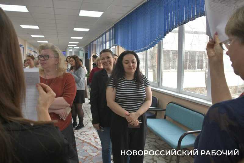 Новороссийские родители готовы сдавать ЕГЭ по математике вместо детей, надо только подготовиться