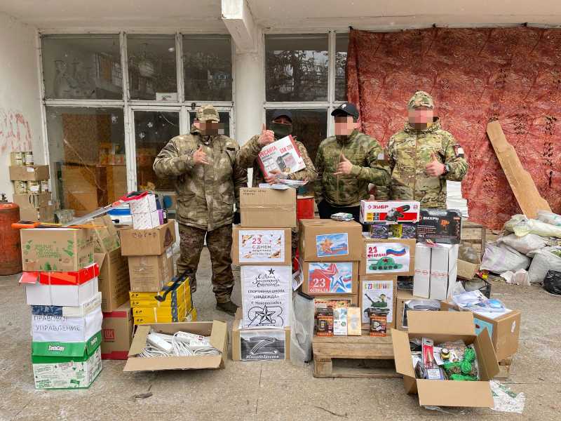 Новороссийские волонтеры доставили на передовую запчасти, инструменты и полезные сладости