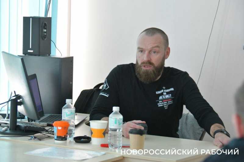 Новороссийских байкеров учили защитному вождению
