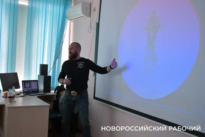 Новороссийских байкеров учили защитному вождению