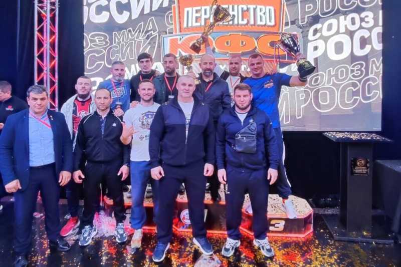Новороссийский борец ММА будет бороться за звание сильнейшего в России