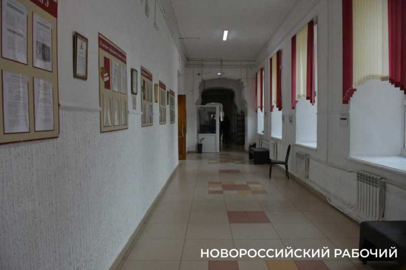 Сегодня в Новороссийске больше 500 выпускников сдали пробный ЕГЭ