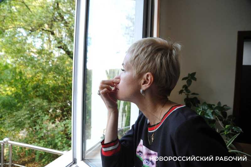 Сильно тошнит и режет глаза. Новороссийцы жалуются на запах нефти