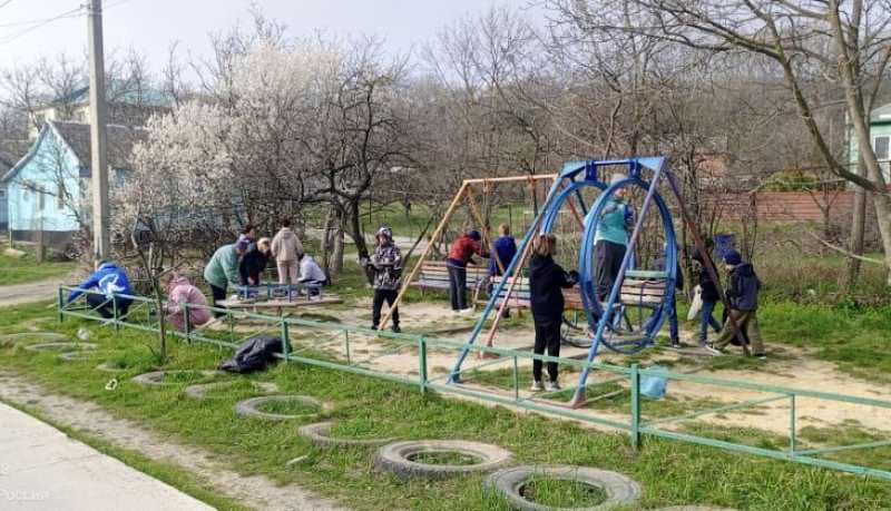 Тысячи новороссийцев приняли участие в общегородской акции «Начни с себя!»