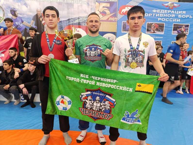 У новороссийского бойца-панкратиониста в ЮФО нет конкурентов