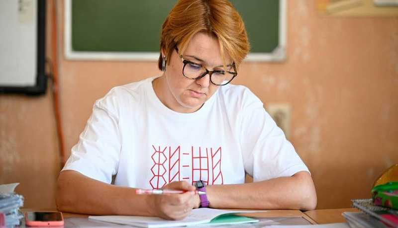 В городе-герое Новороссийске расширены меры поддержки для педагогов