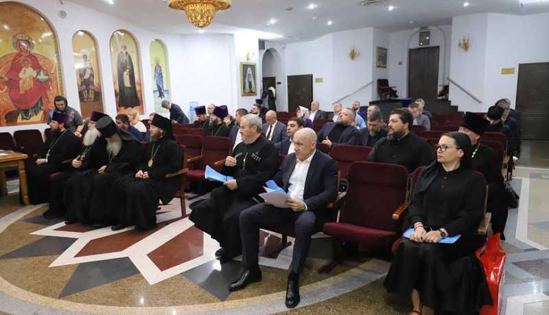 В Краснодаре обсудили вопросы патриотической и духовно-нравственной работы