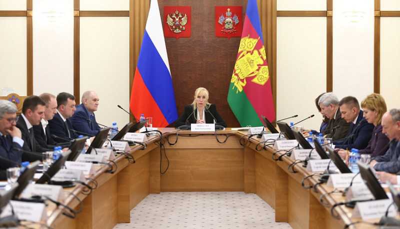 В Краснодаре прошло заседание краевой трехсторонней комиссии по регулированию социально-трудовых отношений