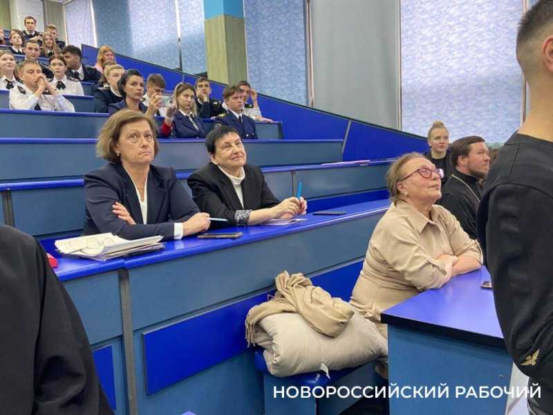 В Новороссийске поборолись с нехорошими словами