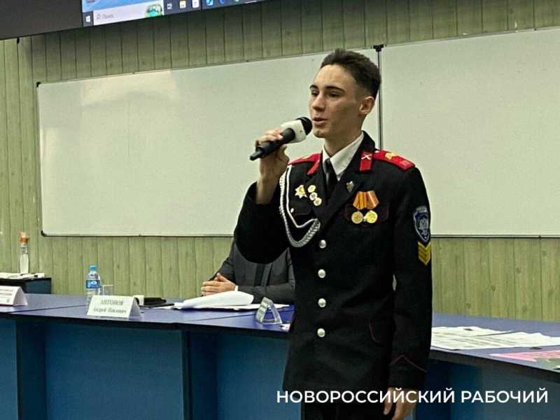 В Новороссийске поборолись с нехорошими словами