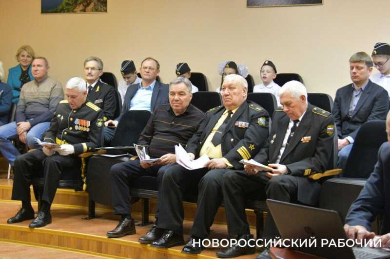 В Новороссийске почтили память адмирала Горшкова