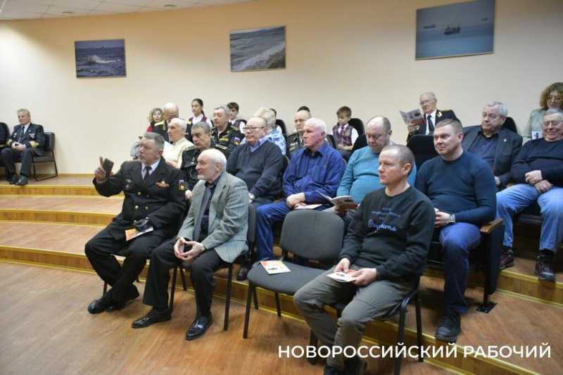 В Новороссийске почтили память адмирала Горшкова