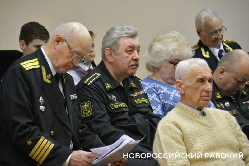 В Новороссийске почтили память адмирала Горшкова