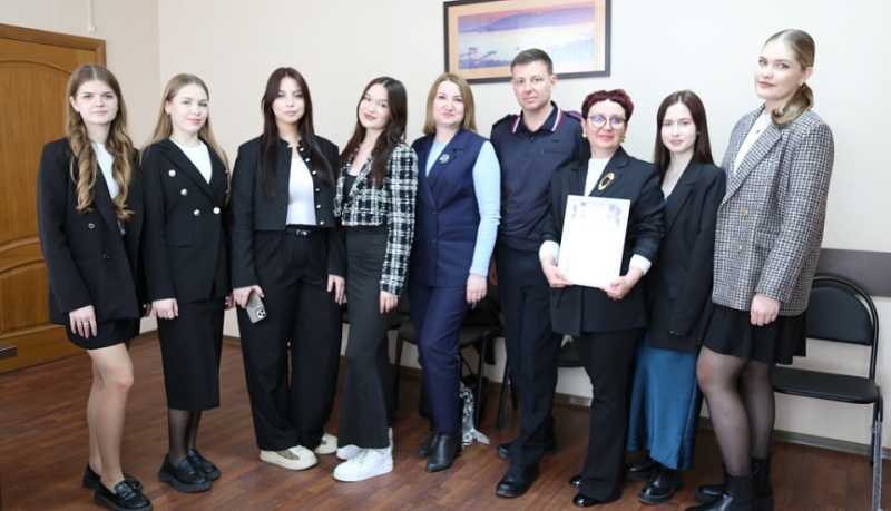 В Новороссийске полицейские наградили победителей краевого этапа конкурса работ в сфере антинаркотической направленности
