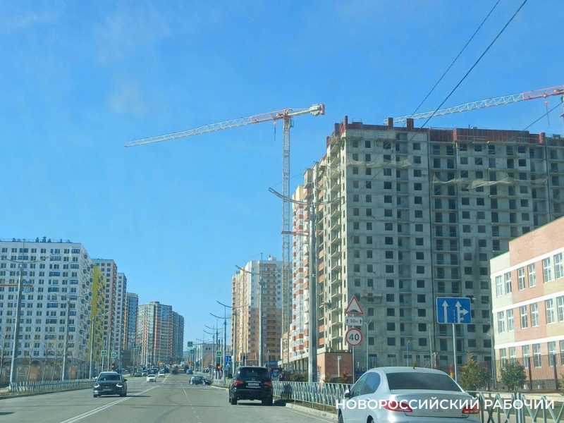 В Новороссийске построили 2,3 квадрата жилья на каждого жителя! Кому оно по карману?