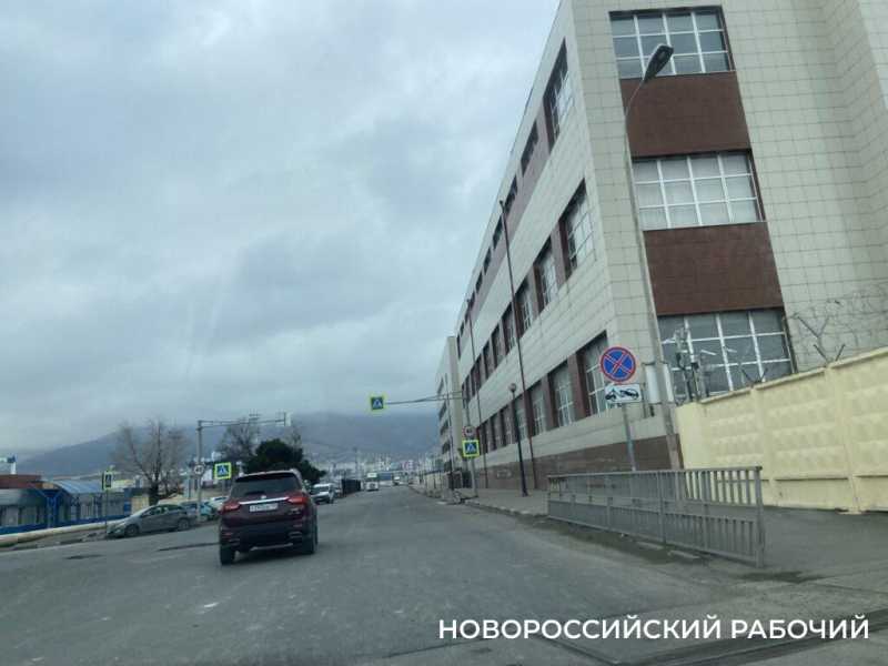 В Новороссийске расчистили улицу Портовую. Надолго?
