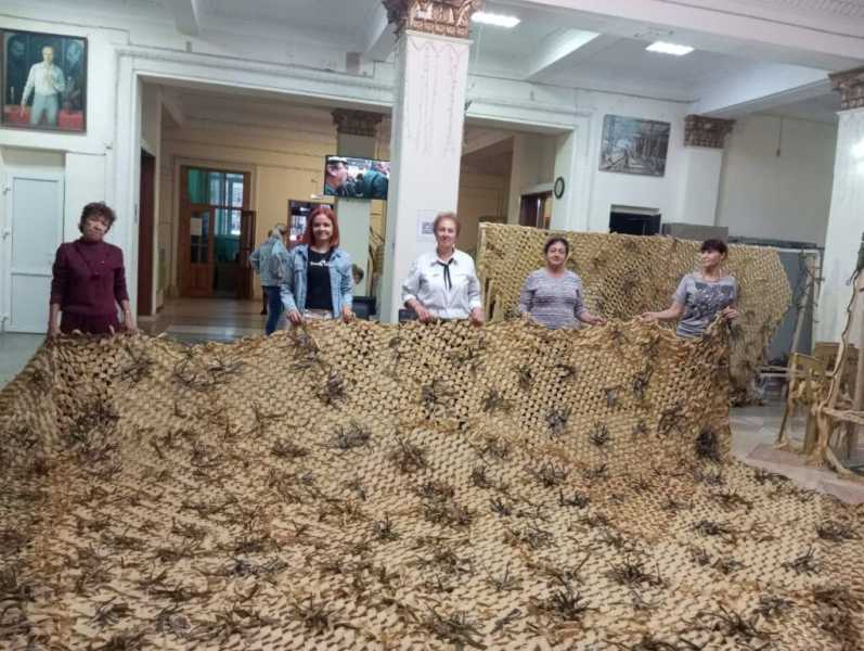 Волонтеры Новороссийска с начала СВО сплели 14,5 километров сетей