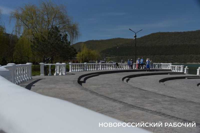 Абрау-Дюрсо в ожидании начала сезона. Фоторепортаж «НР»