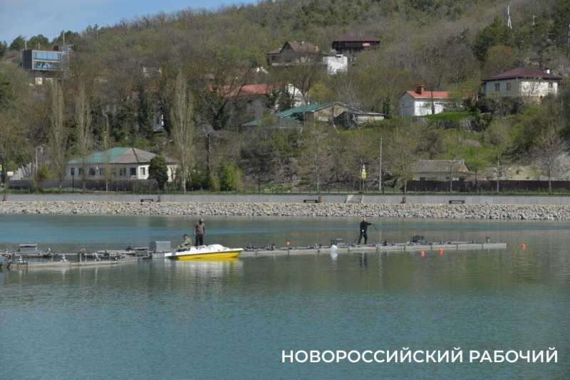 Абрау-Дюрсо в ожидании начала сезона. Фоторепортаж «НР»