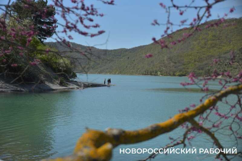 Абрау-Дюрсо в ожидании начала сезона. Фоторепортаж «НР»