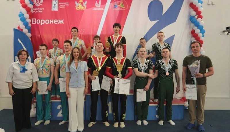 Акробаты спортивной школы «Надежда» города-героя Новороссийска стали победителями Первенства России