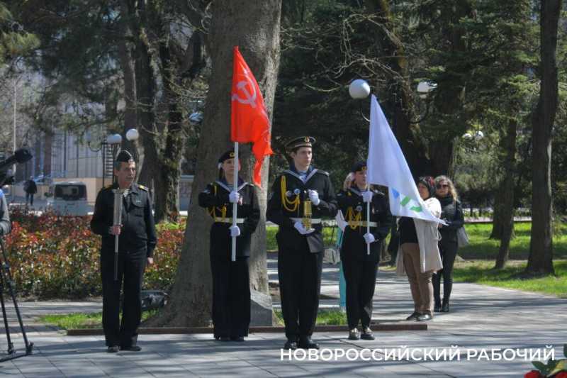 Частичка новороссийского Вечного огня &ndash; на пути в Москву