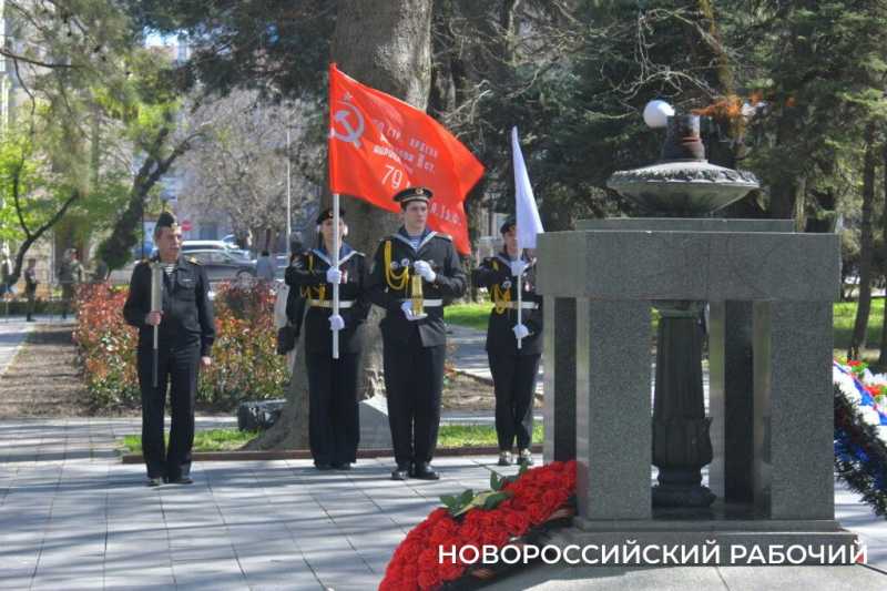 Частичка новороссийского Вечного огня &ndash; на пути в Москву