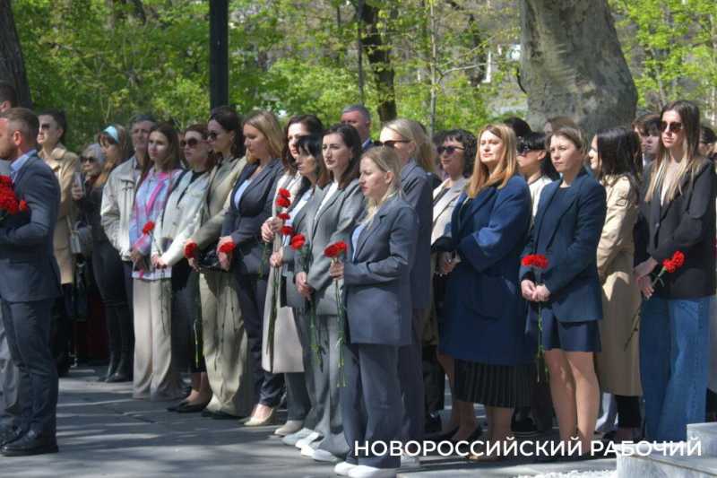 Частичка новороссийского Вечного огня &ndash; на пути в Москву