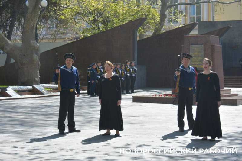 Частичка новороссийского Вечного огня &ndash; на пути в Москву
