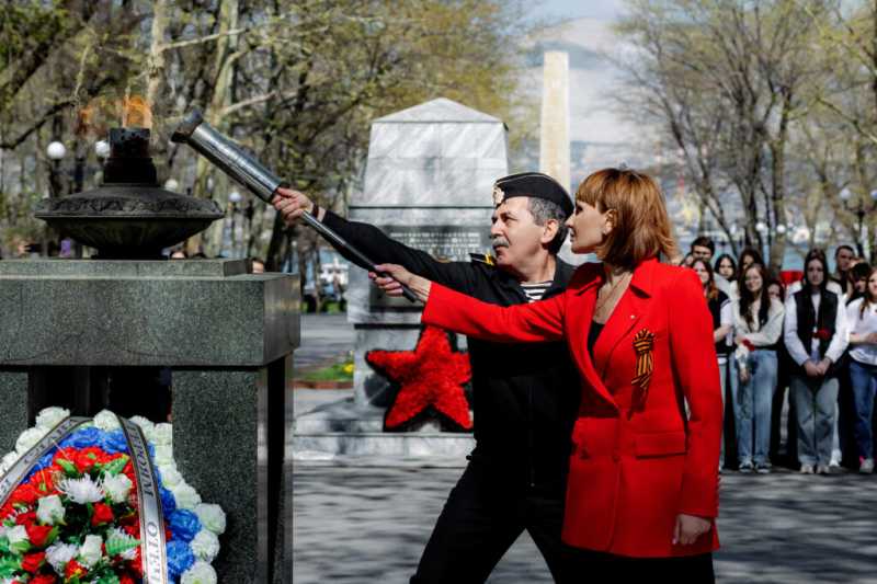 Частичка новороссийского Вечного огня &ndash; на пути в Москву