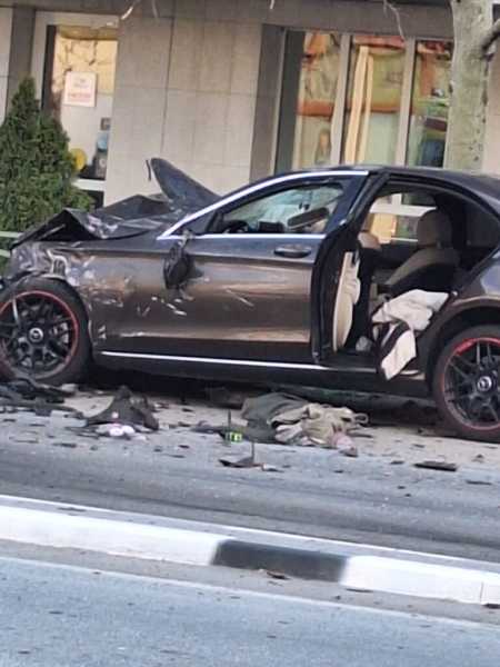 Два человека скончались в страшном ДТП в центре Новороссийска
