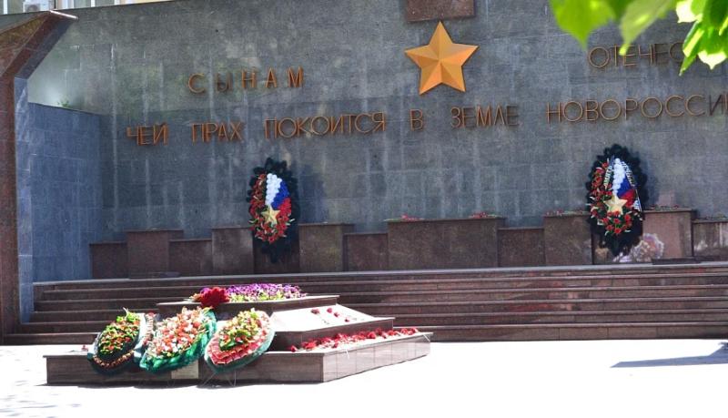 Город-герой Новороссийск встретил «Огонь Победы»