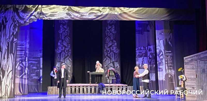 Новороссийцы объяснили жителям Новочеркасска, что такое &laquo;смех сквозь слезы&raquo;