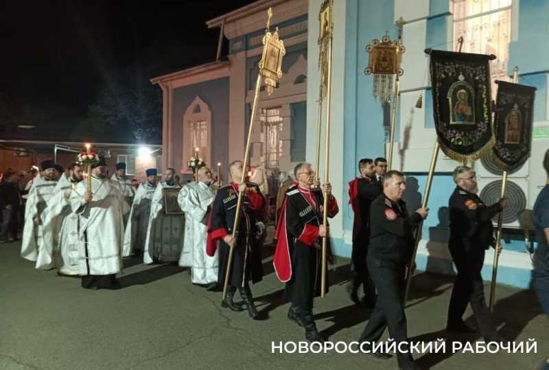 Новороссийск встречает праздник Светлой Пасхи! Фоторепортаж «НР»