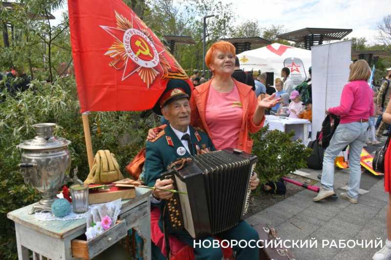 С 9 по 11 мая в Новороссийске муниципальные парковки будут бесплатными. Что еще ждет нас в праздничные дни