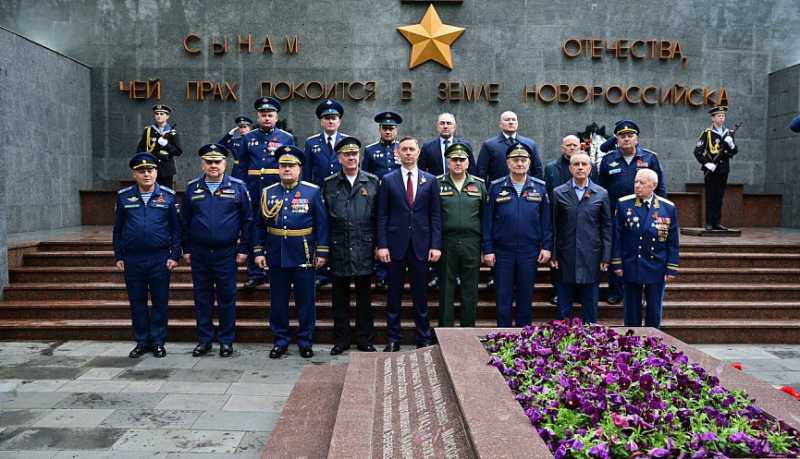 В городе-герое Новороссийске состоялись торжественные мероприятия в честь 80-летнего юбилея 7-й гвардейской десантно-штурмовой дивизии 