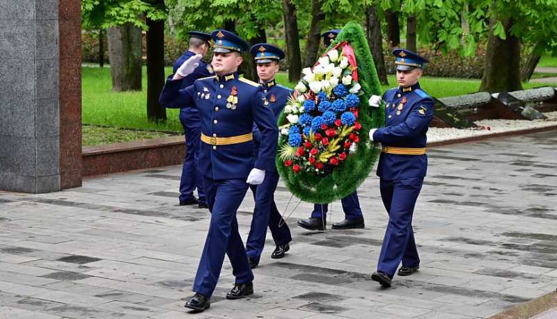В городе-герое Новороссийске состоялись торжественные мероприятия в честь 80-летнего юбилея 7-й гвардейской десантно-штурмовой дивизии 