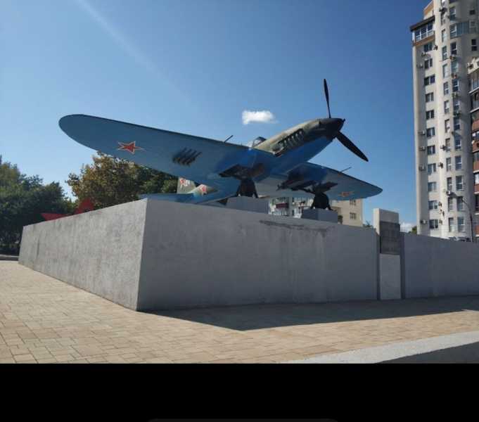 В Новороссийске на памятнике &laquo;Самолет&raquo; укажут имена членов экипажа