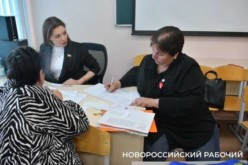 В Новороссийске на скорость собирают спилс-карты России и Кубани