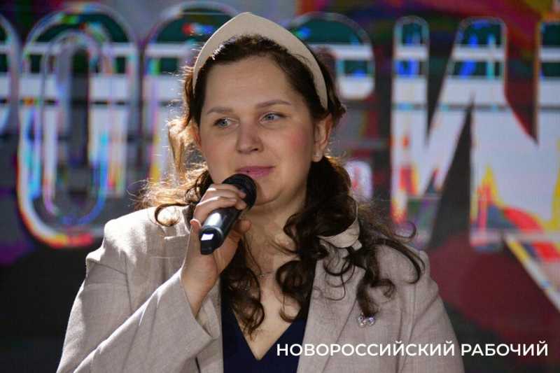 В Новороссийске на вечере добрых сердец помогли тем, кто сам привык помогать