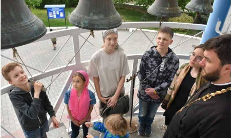 В Новороссийске о Светлой Пасхе возвестит 11-летний звонарь. На какие колокольни Новороссийска пустят всех?