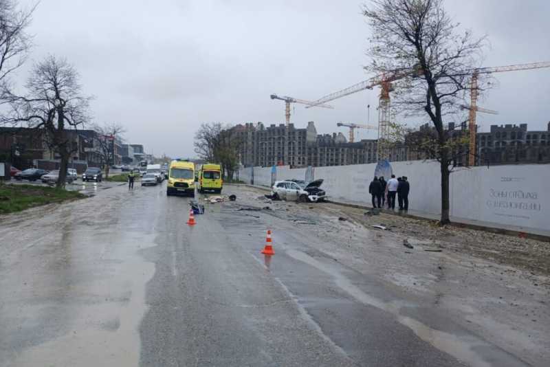 В Новороссийске погиб  пассажир иномарки