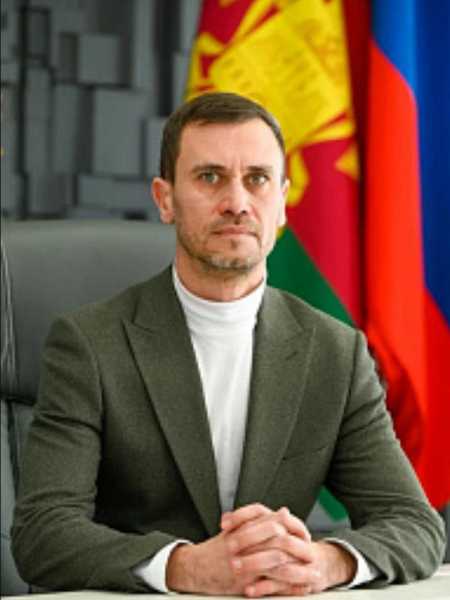 В Новороссийске со своего поста ушел замглавы по капстроительству Андрей Тараскин